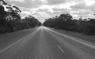 Maximising Comfort on Long-Distance Business Trips: Tips from Premier Executive Chauffeur Services