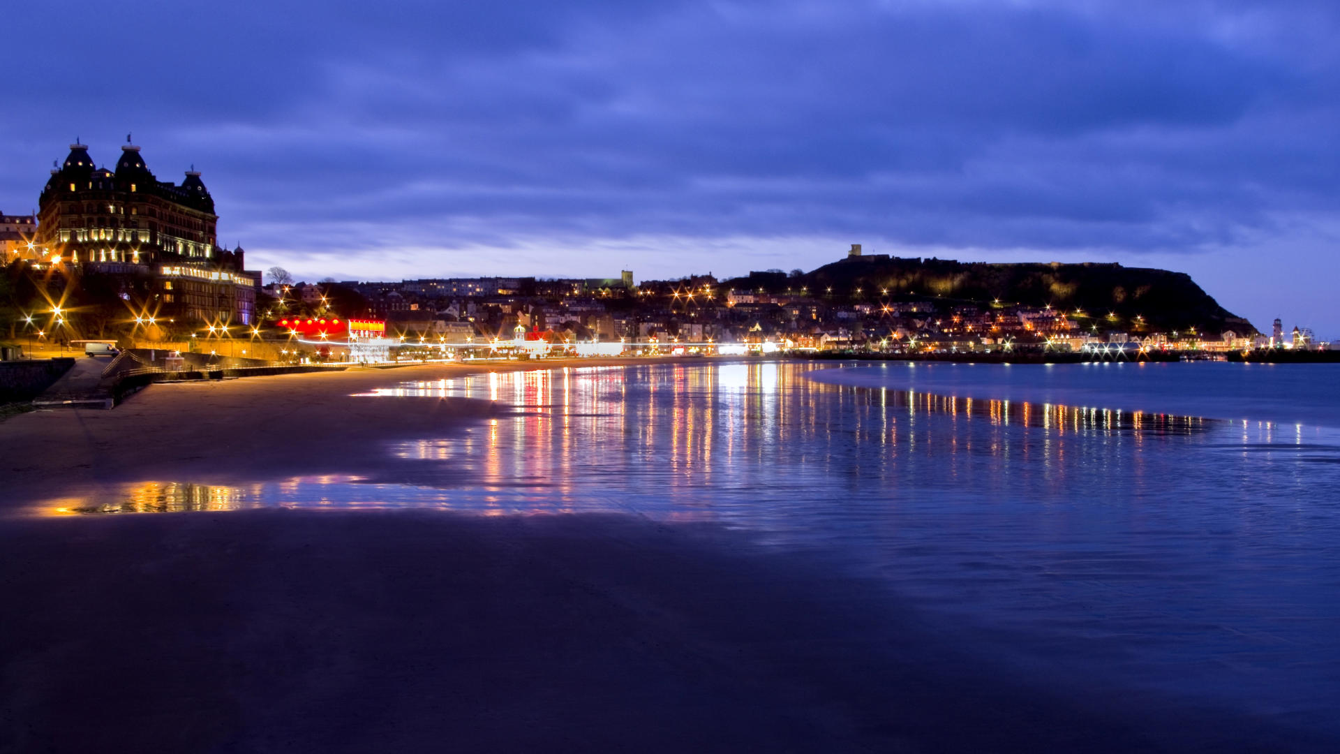 Scarborough Open Air Theatre with Premier Executive Chauffeur Services Scarborough Open Air Theatre with Premier Executive Chauffeur Services
